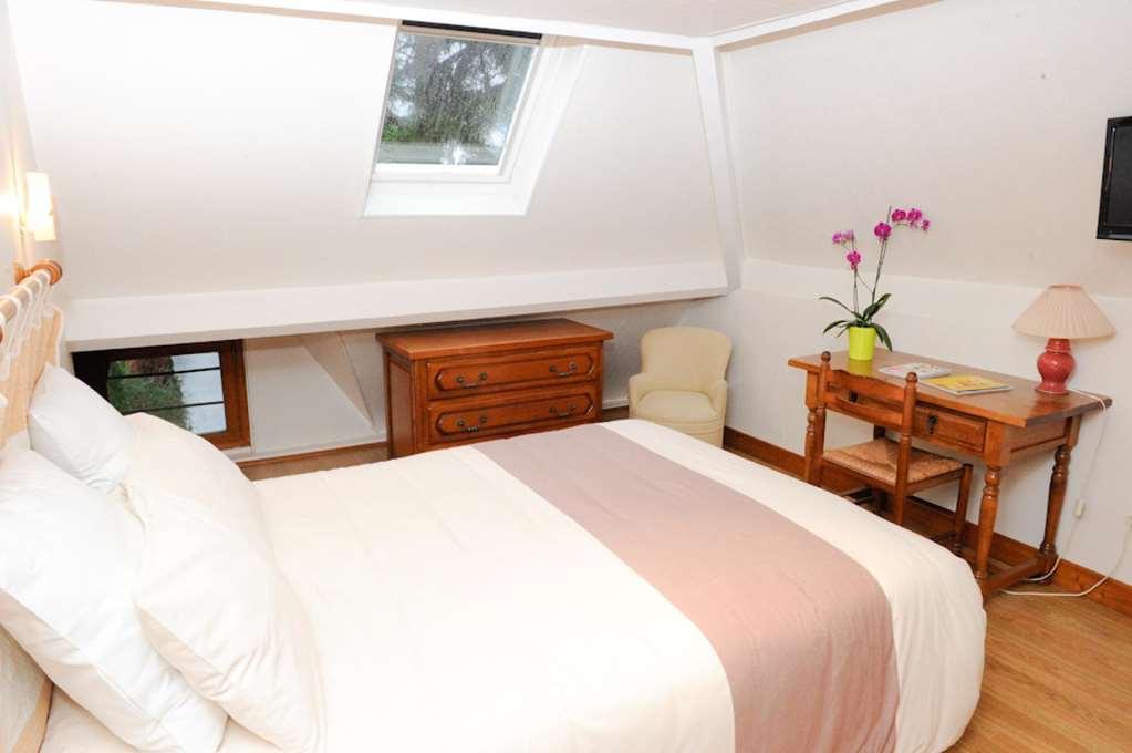 Logis Le Clos Deauville Saint Gatien Room photo